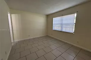 7625 Tam Oshanter Blvd, North Lauderdale, FL 33068 - Photo 8