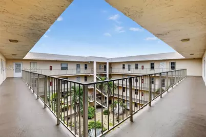 2811 Somerset Dr #405, Lauderdale Lakes, FL 33311 - Photo 28
