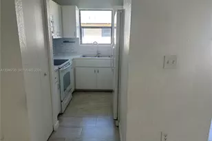 2124-2126 Thomas St, Hollywood, FL 33020 - Photo 6