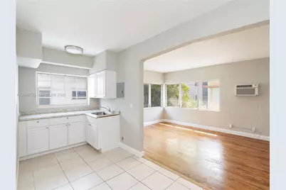 7635 Dickens Ave #8, Miami Beach, FL 33141 - Photo 1