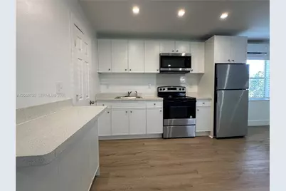 1413 N Dixie Hwy #5, Fort Lauderdale, FL 33304 - Photo 4