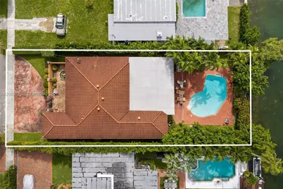 1860 Cleveland Rd, Miami Beach, FL 33141 - Photo 14