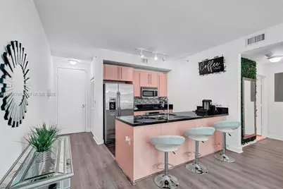 79 SW 12th St #3608-S, Miami, FL 33130 - Photo 4