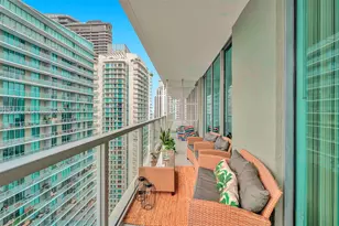 79 SW 12th St, Miami, FL 33130 - Photo 32