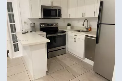 1 Edgewater Dr #103, Coral Gables, FL 33133 - Photo 4