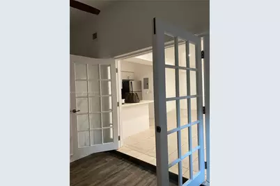 1 Edgewater Dr #103, Coral Gables, FL 33133 - Photo 2