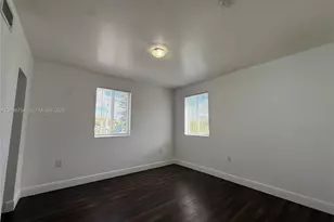 540 NW 7th St, Miami, FL 33136 - Photo 6
