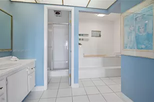 200 Diplomat Pkwy, Hallandale Beach, FL 33009 - Photo 14