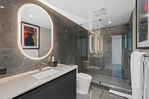 20 NE 11th St, Miami, FL 33132 - Photo 38
