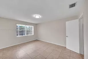 2610 Riverland Dr, Fort Lauderdale, FL 33312 - Photo 8