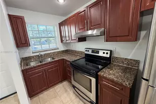 5621 SW 36th Ct, Davie, FL 33314 - Photo 2