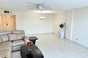 3800 S Ocean Dr, Hollywood, FL 33019 - Photo 6