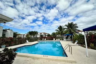 9427 Fontainebleau Blvd, Miami, FL 33172 - Photo 18