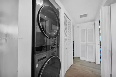 900 SW 8th St #908, Miami, FL 33130 - Photo 22
