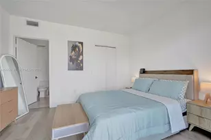 121 NE 34th St, Miami, FL 33137 - Photo 24