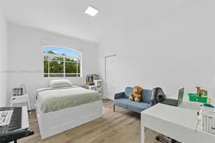 20436 SW 89th Ave, Cutler Bay, FL 33189 - Photo 18
