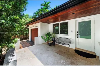 5711 Michelangelo St, Coral Gables, FL 33146 - Photo 4