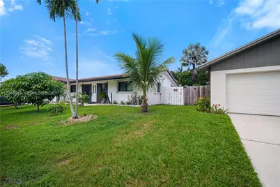 4241 NW 9th Ct #Efficiency, Coconut Creek, FL 33066 - Photo 4