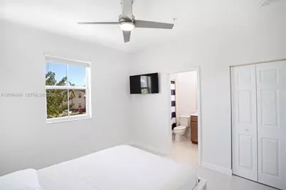 132 SE 28th Pl, Homestead, FL 33033 - Photo 24