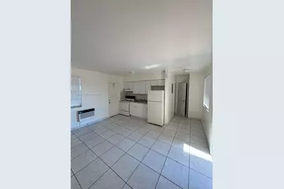 2451 NW 13th Ct #5, Fort Lauderdale, FL 33311 - Photo 2