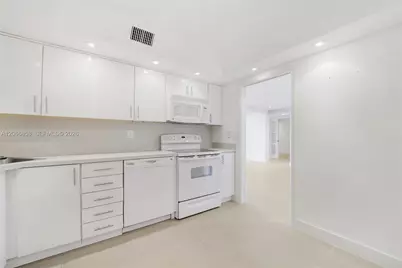 210 Sea View Dr #409, Key Biscayne, FL 33149 - Photo 14