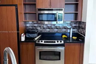 2775 NE 187th St, Aventura, FL 33180 - Photo 30