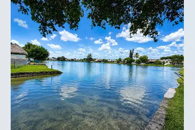 1720 W 75th St, Hialeah, FL 33014 - Photo 12