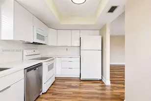 11830 SW 80th St, Miami, FL 33183 - Photo 16