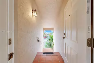 11830 SW 80th St, Miami, FL 33183 - Photo 10