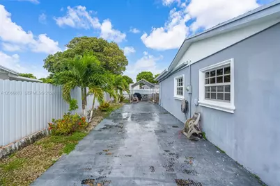 20514 NW 44th Pl, Miami Gardens, FL 33055 - Photo 4