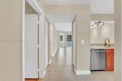 9537 Weldon Cir #I109, Tamarac, FL 33321 - Photo 10