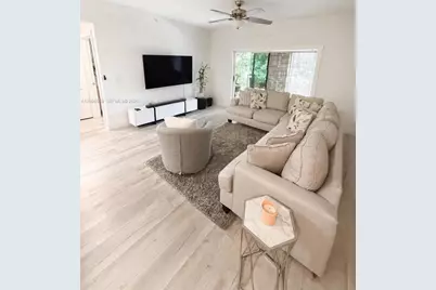 6960 SW 39th St #E102, Davie, FL 33314 - Photo 12