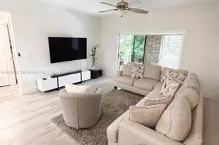 6960 SW 39th St, Davie, FL 33314 - Photo 12