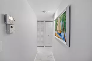 2801 Somerset Dr, Lauderdale Lakes, FL 33311 - Photo 20
