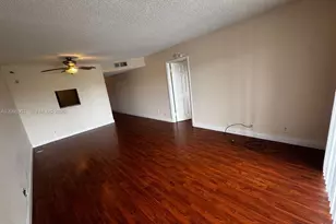 8020 N Colony Cir N, Tamarac, FL 33321 - Photo 6
