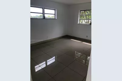 220 SW 9th Ave #201, Hallandale Beach, FL 33009 - Photo 6