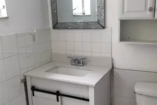 220 SW 9th Ave, Hallandale Beach, FL 33009 - Photo 12
