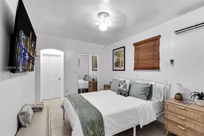 1828 SW 6th St #3, Miami, FL 33135 - Photo 4