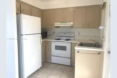 2724 NE 32nd St #1, Fort Lauderdale, FL 33306 - Photo 6