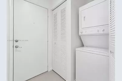 234 NE 3rd St #1007, Miami, FL 33132 - Photo 14