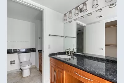 1541 Brickell Ave #B3804, Miami, FL 33129 - Photo 32