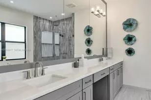 12474 Solana Bay Cir, Palm Beach Gardens, FL 33412 - Photo 58