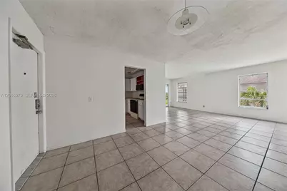 2491 SW 82nd Ave #310, Davie, FL 33324 - Photo 2