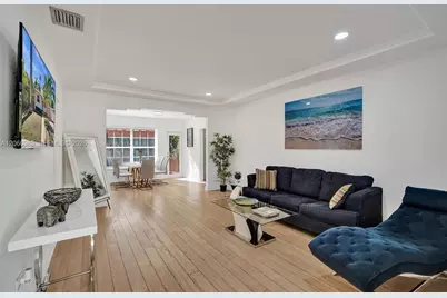 130 NE 49th St, Miami, FL 33137 - Photo 6