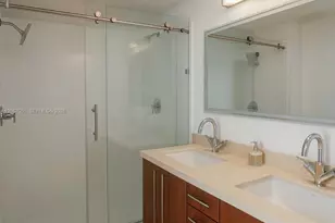 79 SW 12th St, Miami, FL 33130 - Photo 6