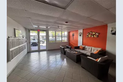 524 Washington Ave #311, Miami Beach, FL 33139 - Photo 18