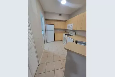 [Address not provided], North Lauderdale, FL 33068 - Photo 8