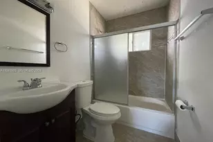 7991 SW 152nd Ave, Miami, FL 33193 - Photo 10