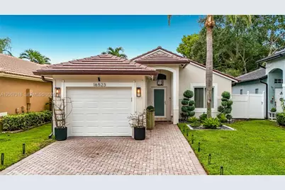 16523 Sapphire St, Weston, FL 33331 - Photo 2