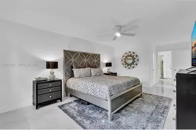 800 NE 195th St #220, Miami, FL 33179 - Photo 34